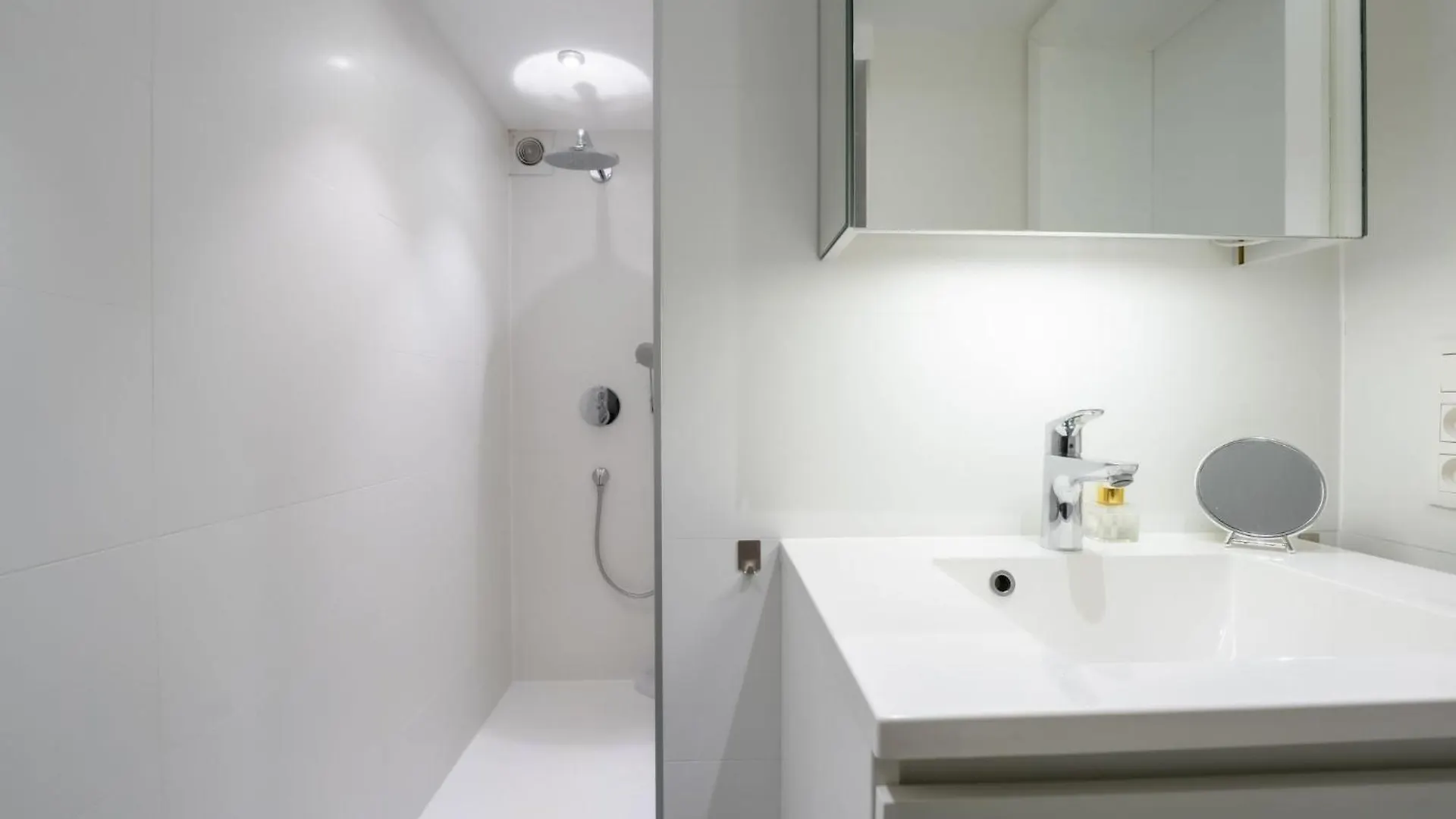 Apartment Villa George By Interhome Oostende